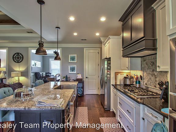 4th image of 2217 Blakely Court