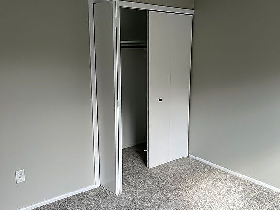 Second bedroom, closet