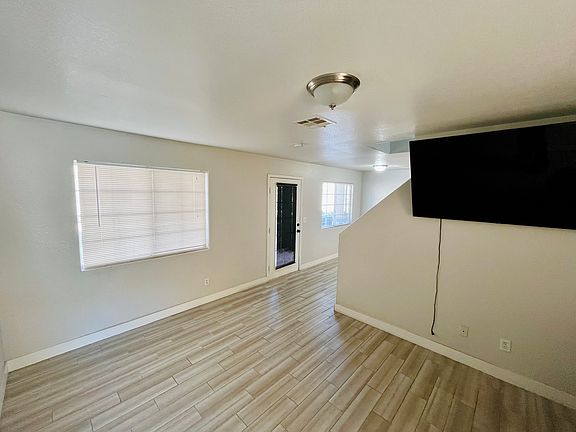 5th image of 5330 E Charleston Blvd Unit 94