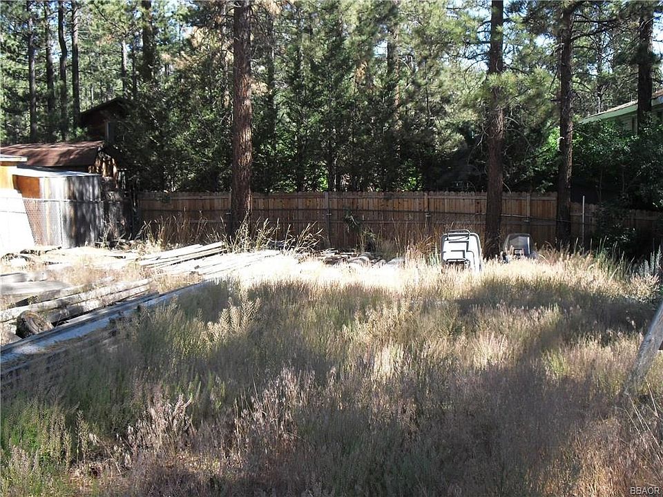 2nd image of 825 E Big Bear Blvd