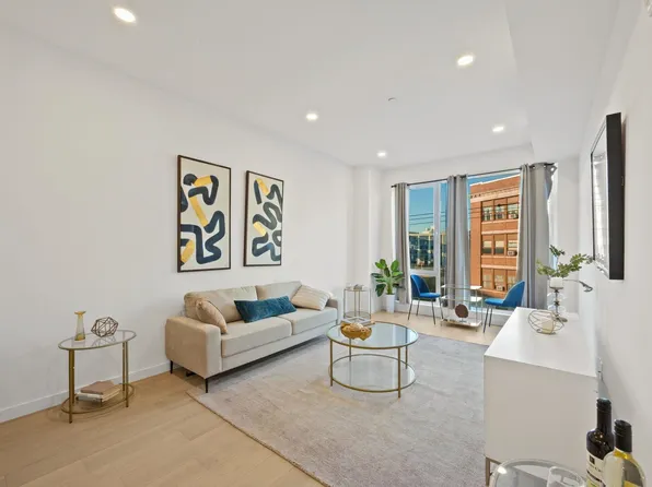 425 3rd Street image 3 of 31