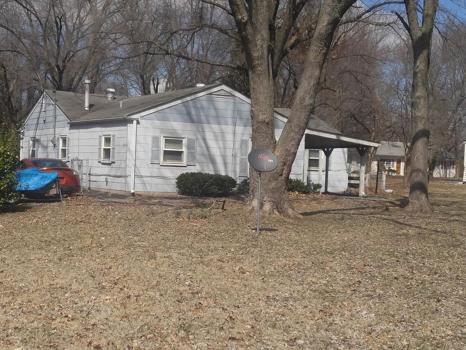 1st image of 1500 Garden Ln
