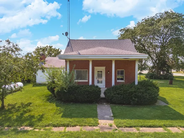 13163 N 2760 East Rd, Forrest, IL 61741