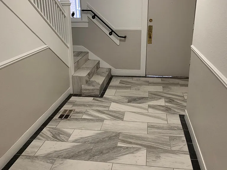 1211 Jerome St — Photo 3