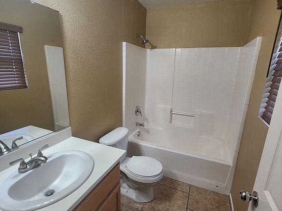 5th image of 964 J Tapia Ct