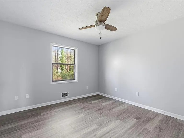 4380 Cary Dr — Photo 24