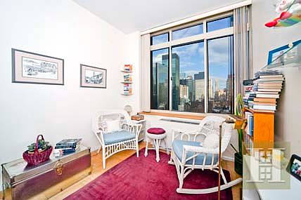 4th image of 232-236 E 47th St #16C