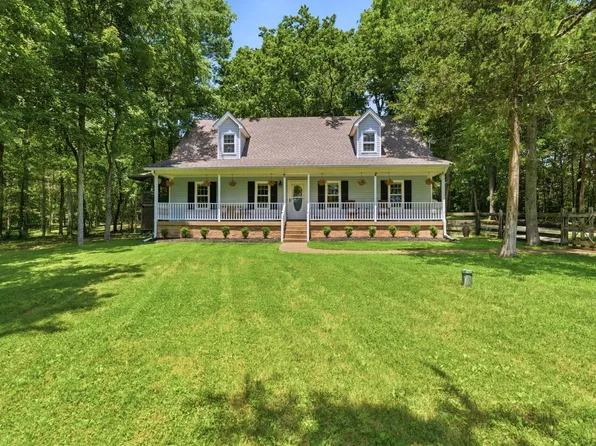 4860 Pyles Rd, Chapel Hill, TN 37034