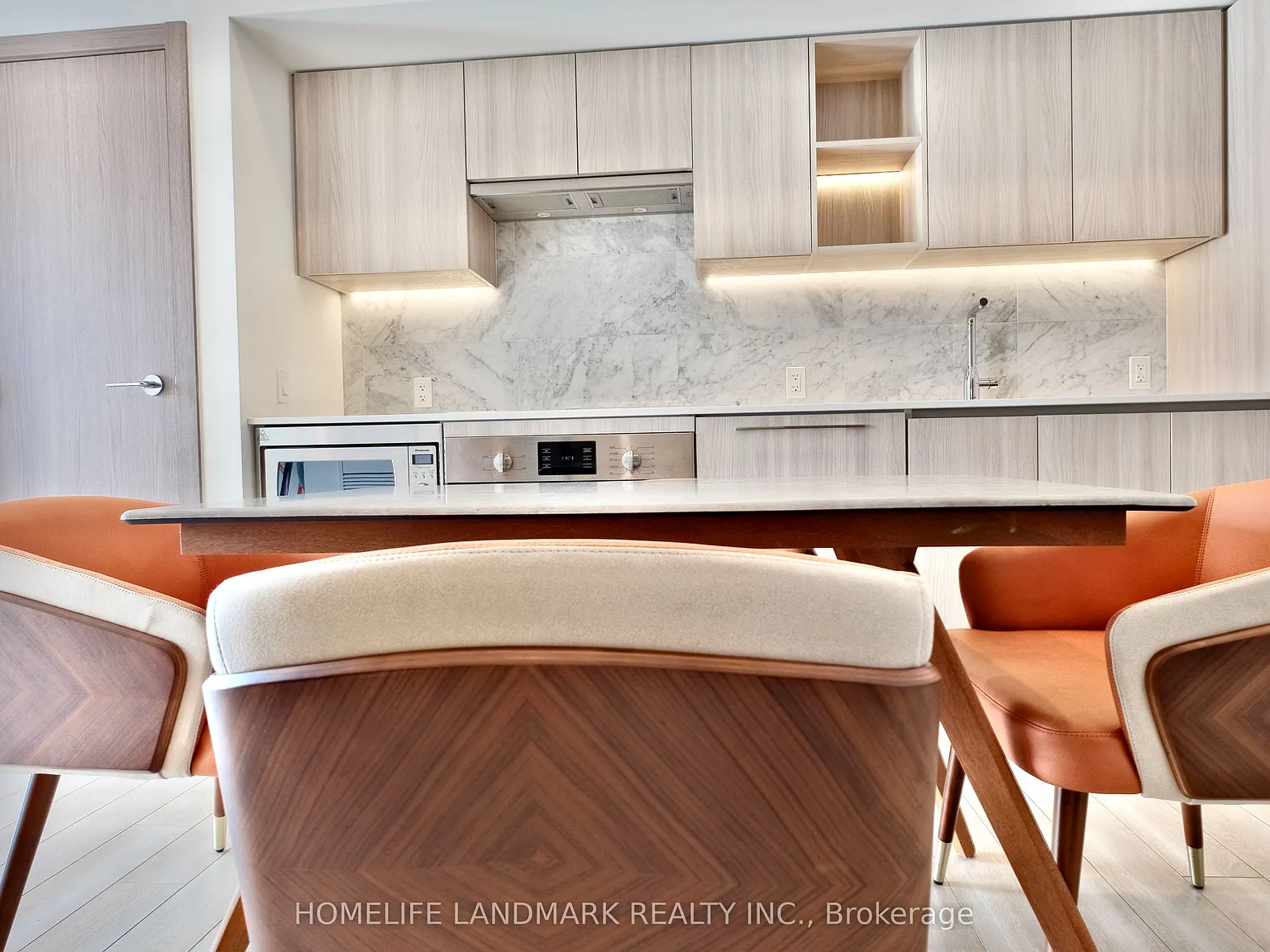 3 bed, $3,900 — Photo 3