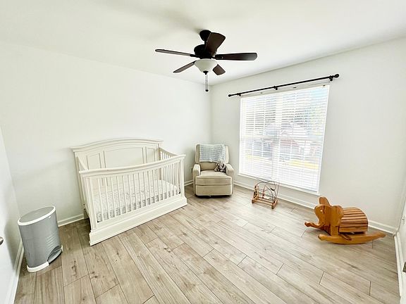 5th image of 7926 Stillwater Cir