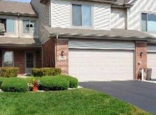 8236 W Auburn Ln, Frankfort, IL 60423
