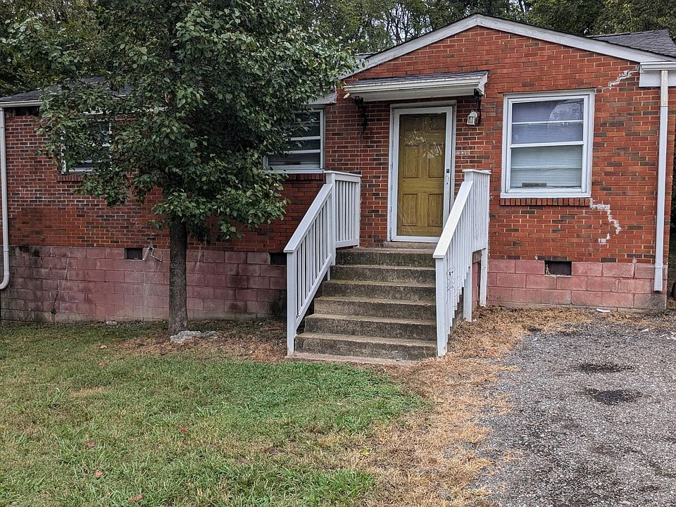 1st image of 1922 Karen Dr