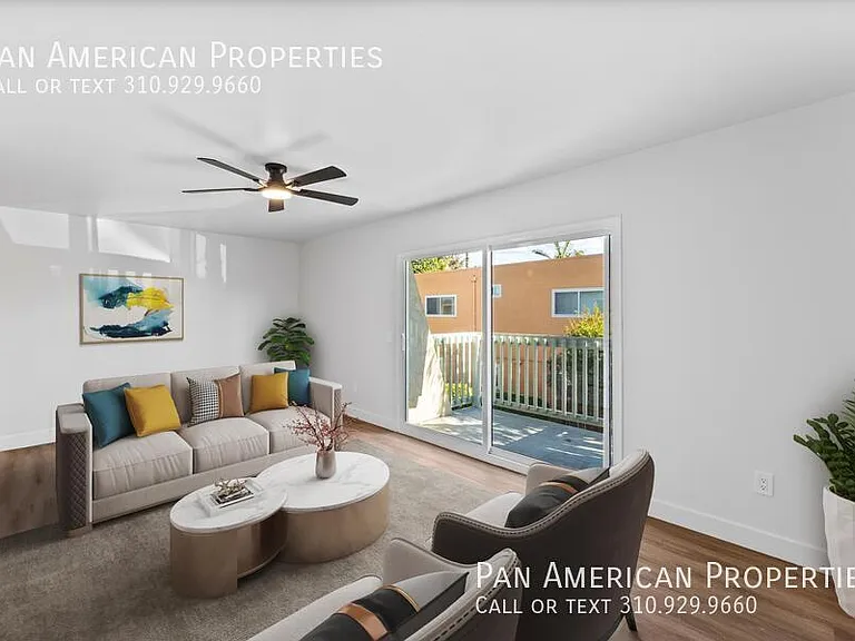 975 Laguna Dr #19 — Photo 4