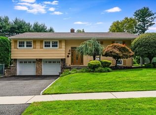45 Michael Dr, Westfield Town, NJ 07090
