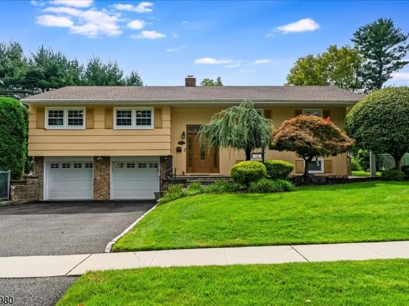 45 Michael Dr, Westfield Town, NJ 07090