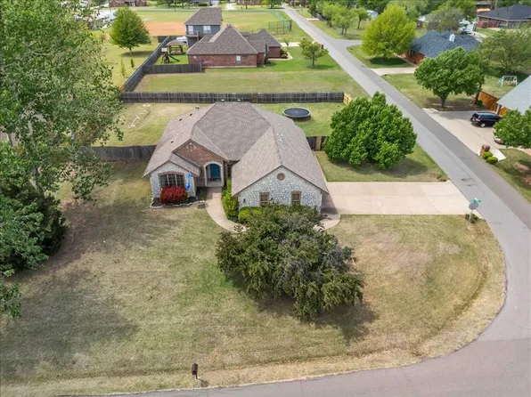 4301 Rhode Island Ave, Edmond, OK 73013