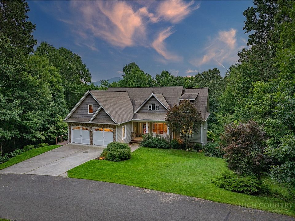 1st image of 142 Fairway Oaks Drive