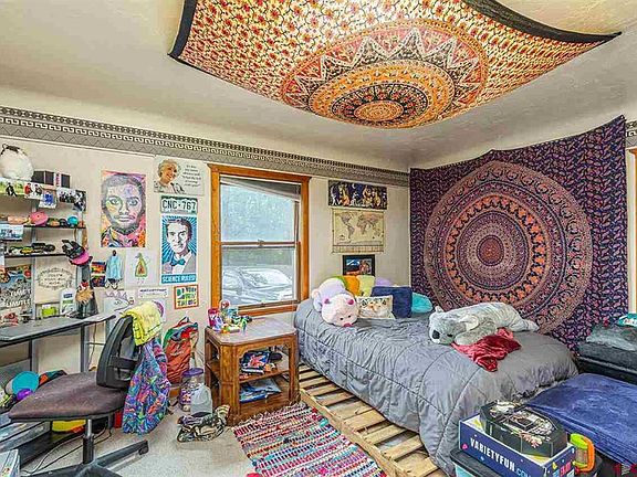 5th image of 3575 Main Avenue