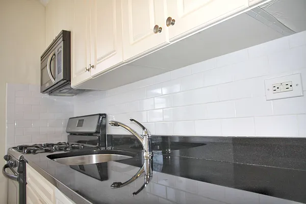 Rented by J A K Realty Inc | media 10