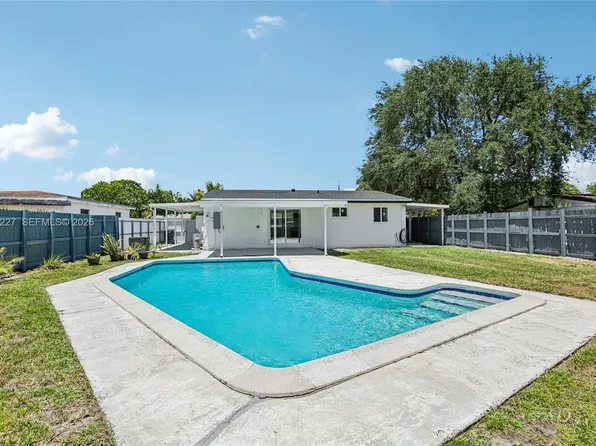 6214 Fletcher St, Hollywood, FL 33023