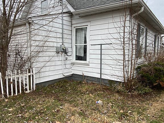 4th image of 2103 6th St