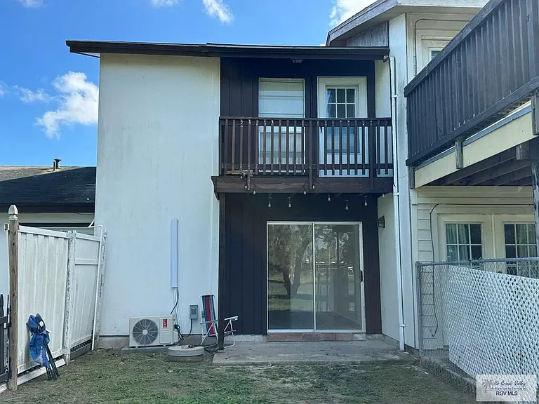 801 Continental Dr #3 — Photo 11