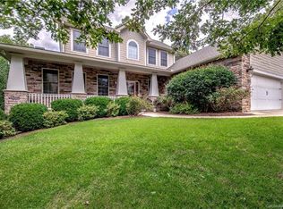 20 Ledgestone Dr, Fairview, NC 28730