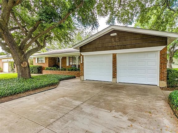 2nd image of 3509 Garwood Dr