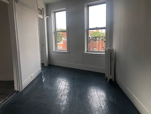 5th image of 30 Charles St APT 51