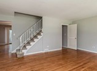 812 Concord Ln #812, Barrington, IL 60010