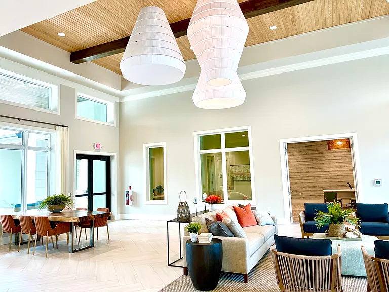 Gateway Commons Apartments — Photo 16