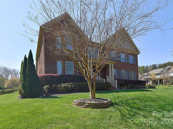 3rd image of 9137 Opal Crest Dr