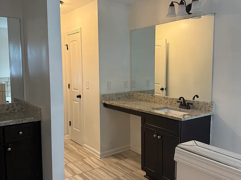 6035 Stonebrook Ln — Photo 3