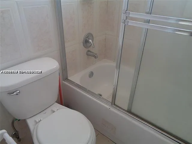 16150 NE 21st Ave #6 — Photo 6