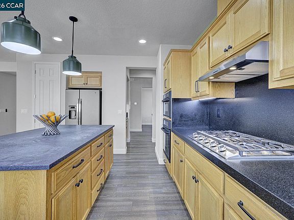 4th image of 3432 Keystone Loop