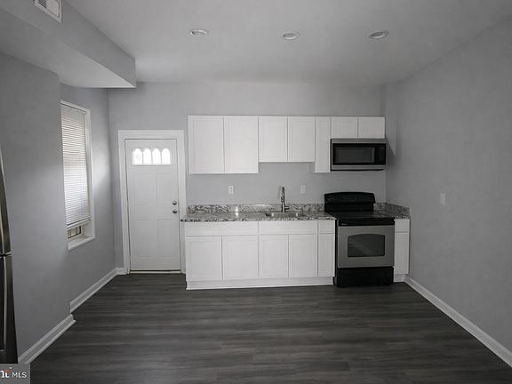4th image of 2137 Cliftwood Ave