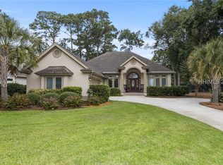 11 Hummock Pl, Hilton Head Island, SC 29926