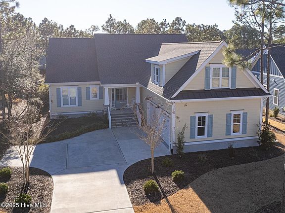 2nd image of 2742 Oak Forest Drive