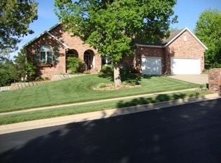 5326 S Whitmore Ave, Springfield, MO 65810