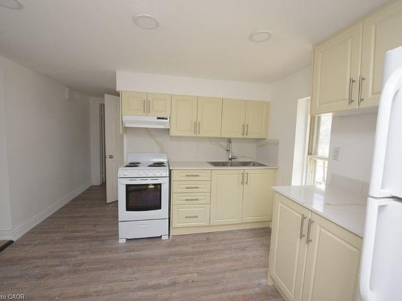 3rd image of 71 Cedar St #79