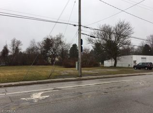 210 Snyder Ave, Barberton, OH 44203