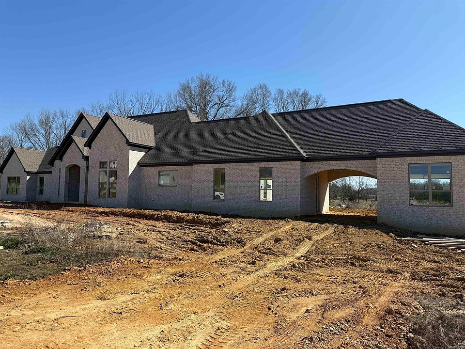 2nd image of 15 Lowell