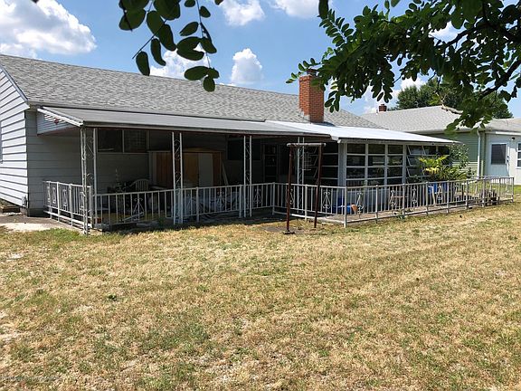 4th image of 226 Fort De France Ave