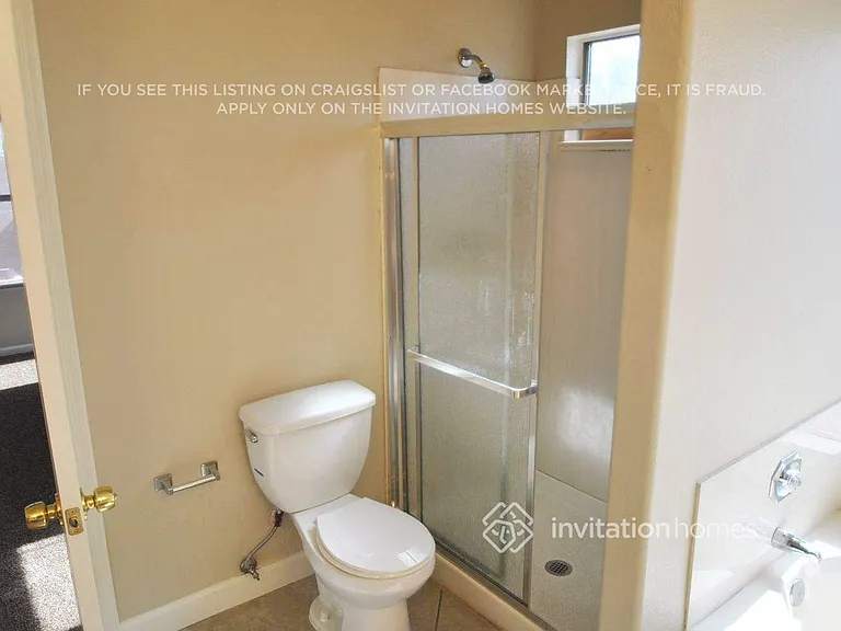 7923 W Laurel Ln — Photo 10
