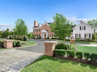 3 Stone Bridge Rd, Purchase, NY 10577