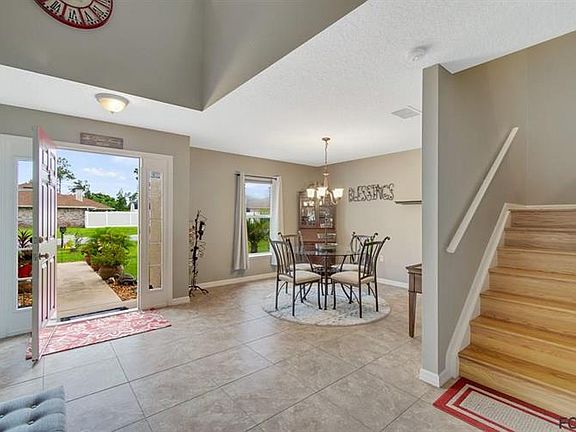 5th image of 26 Rolling Fern Dr