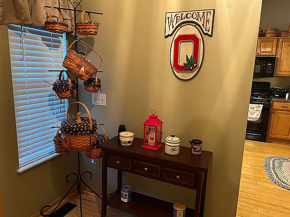 Entry way