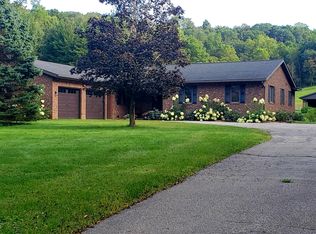 N30434 N Creek Rd, Arcadia, WI 54612