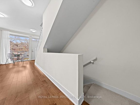 3rd image of 78 Holmwood Ave #9
