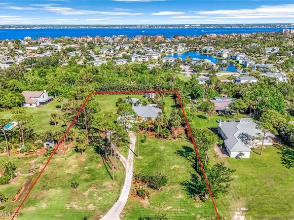 12710 Summerwood Dr, Fort Myers, FL 33908